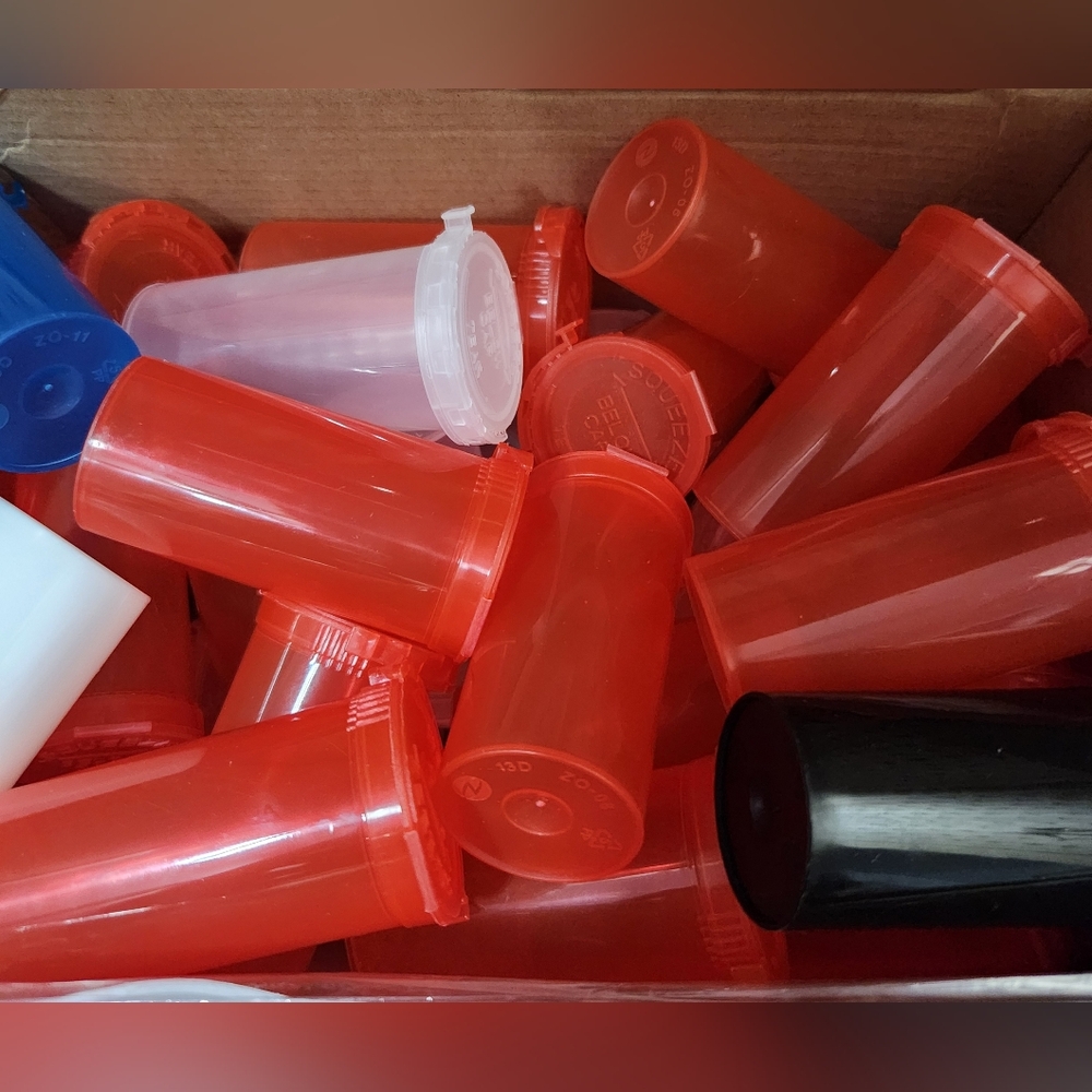 100 New PopUp Plastic Bottles Vial Medical Jewelry Organize Container Labels 5